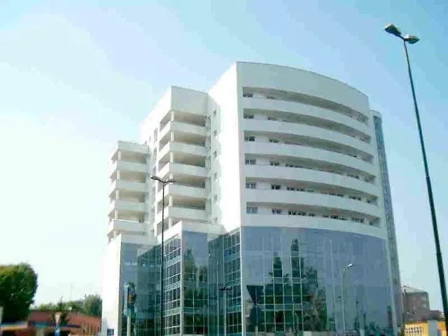 Apartment Palazzo Di Ghiaccio Hotel Gallarate Italy